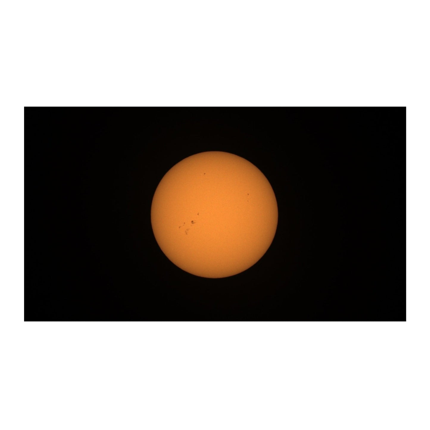 Vaonis AC021 Solar Filter for Vespera Observes the Sun in Almost Real Time (Black)
