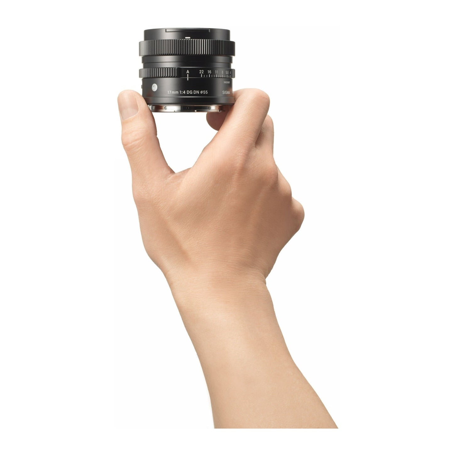 Sigma 17mm F4 DG DN Series Ultra-Wide-Angle Lens for Sony E Mount Bundle