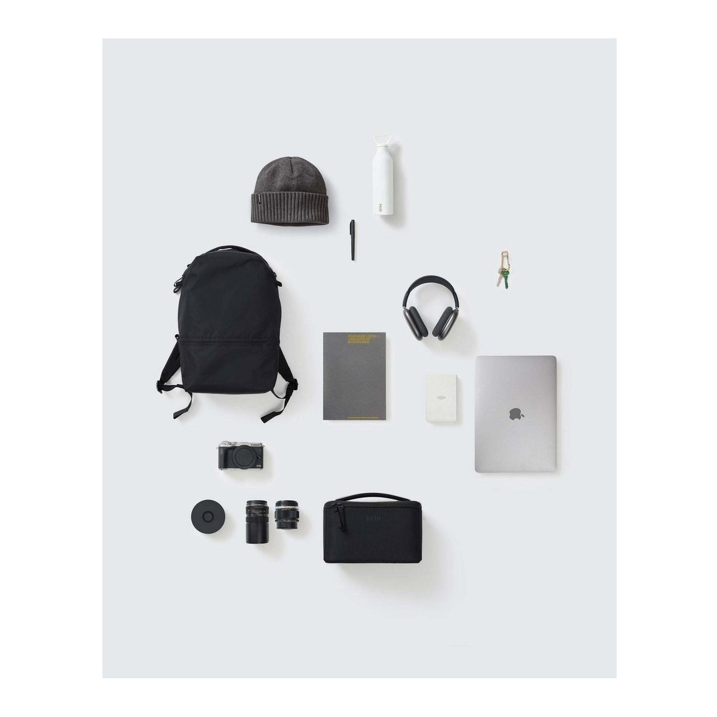 Urth Arkose 20L Modular Lightweight Backpack with 12 Clever Storage Zones(Black)
