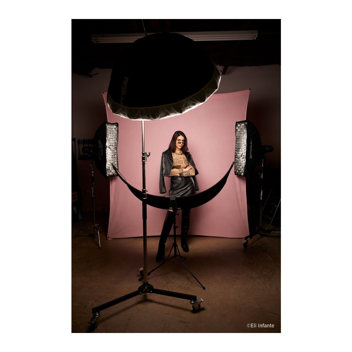 Westcott X-Drop Wrinkle-Resistant Backdrop, Perfect for Video Conferencing (Blush Pink, 5 x 7 Feet)