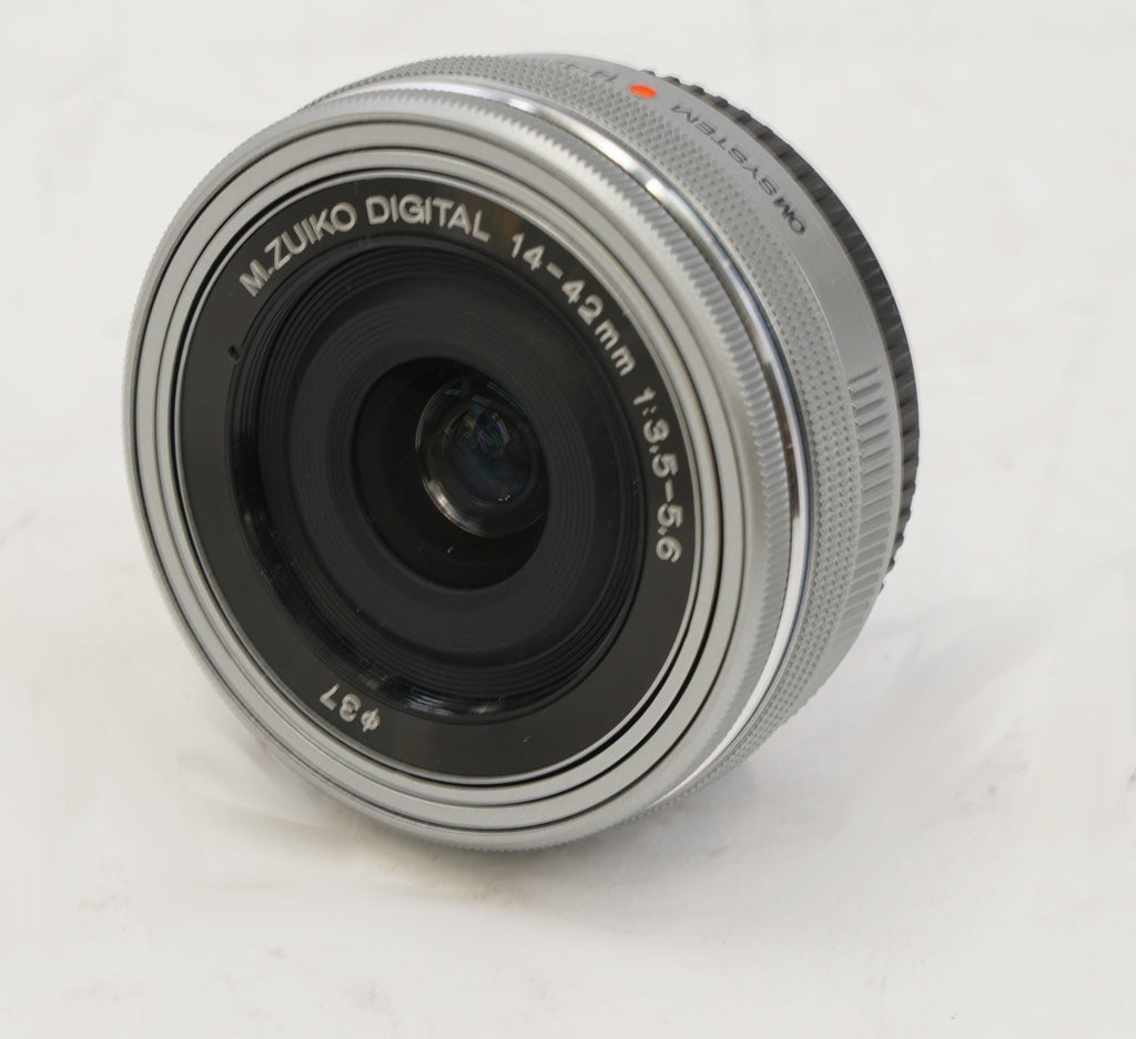 OM SYSTEM M.Zuiko Digital ED 14-42mm f/3.5-5.6 EZ Lens for Micro Four Thirds (Used)