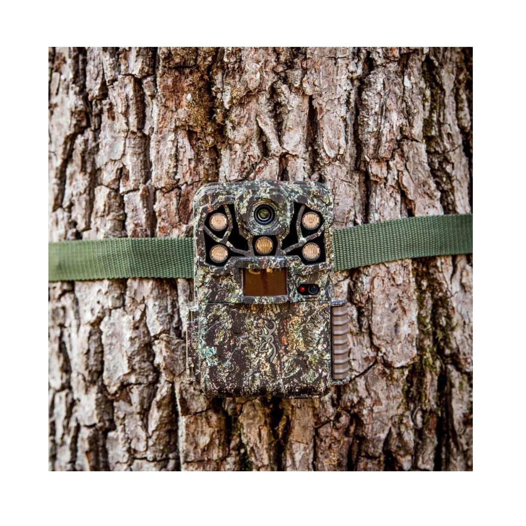 Browning Recon Force Elite Ultra Non-Cellular Trail Camera (2 Pack) Bundle