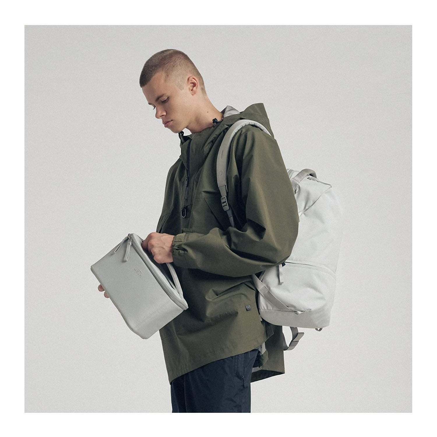 Urth Arkose 20L Weatherproof Nylon Made Modular Camera Backpack Plus Camera Insert (Ash Gray)