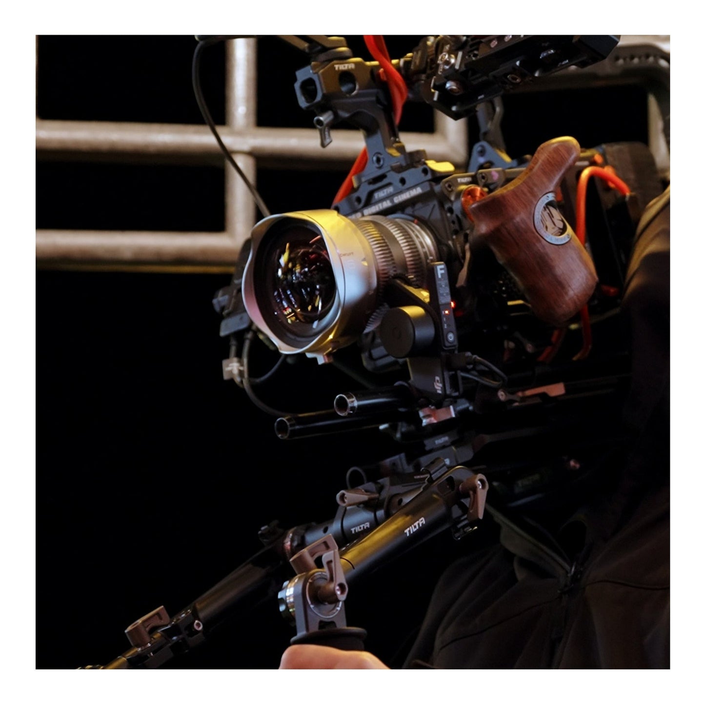 CHIOPT AURA 16mm T2.2 Cinema Lens (Leica L-Mount) Full-Frame with Cine Prime and Manual Focus