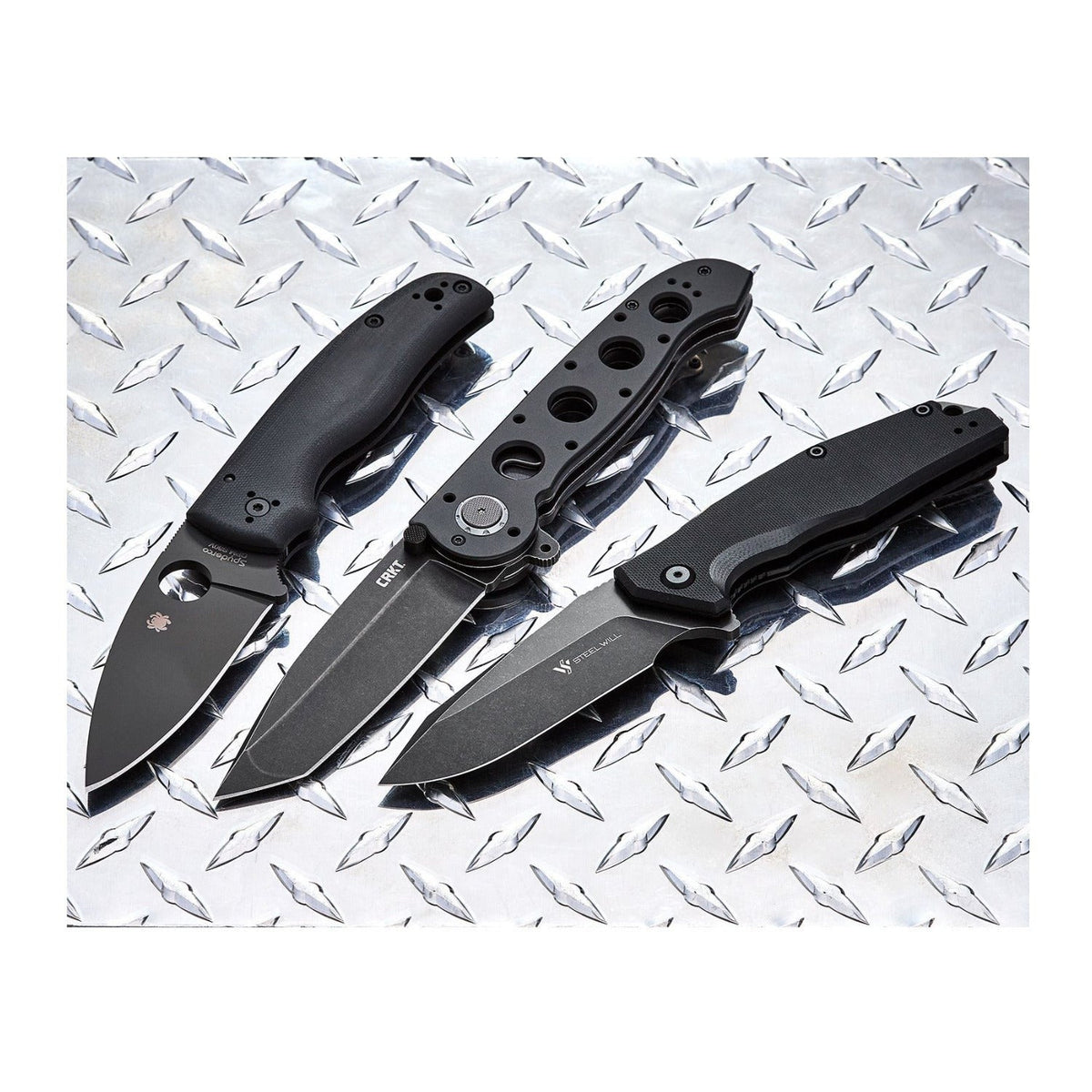 Spyderco Shaman Folding Knife 3.58-Inch Matte Black G10 Handle CPM-S30V Stainless Steel Blade