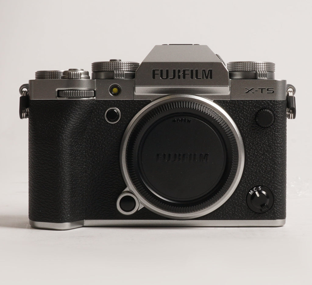 Fujifilm X-T5 Mirrorless Camera Body (Silver) (Used)