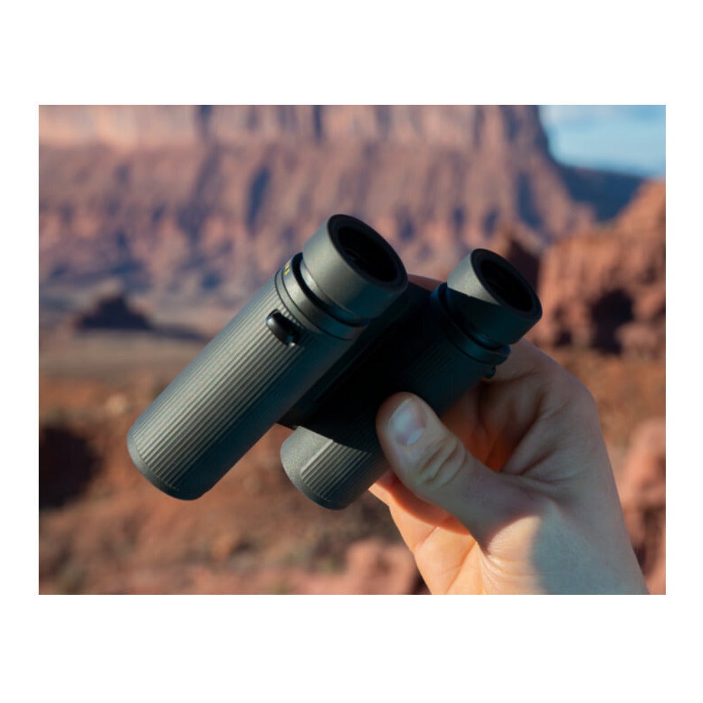 Nikon Trailblazer II 10x25 Binoculars with Waterproof, Fogproof and Multilayer-Coated Optics (Black)