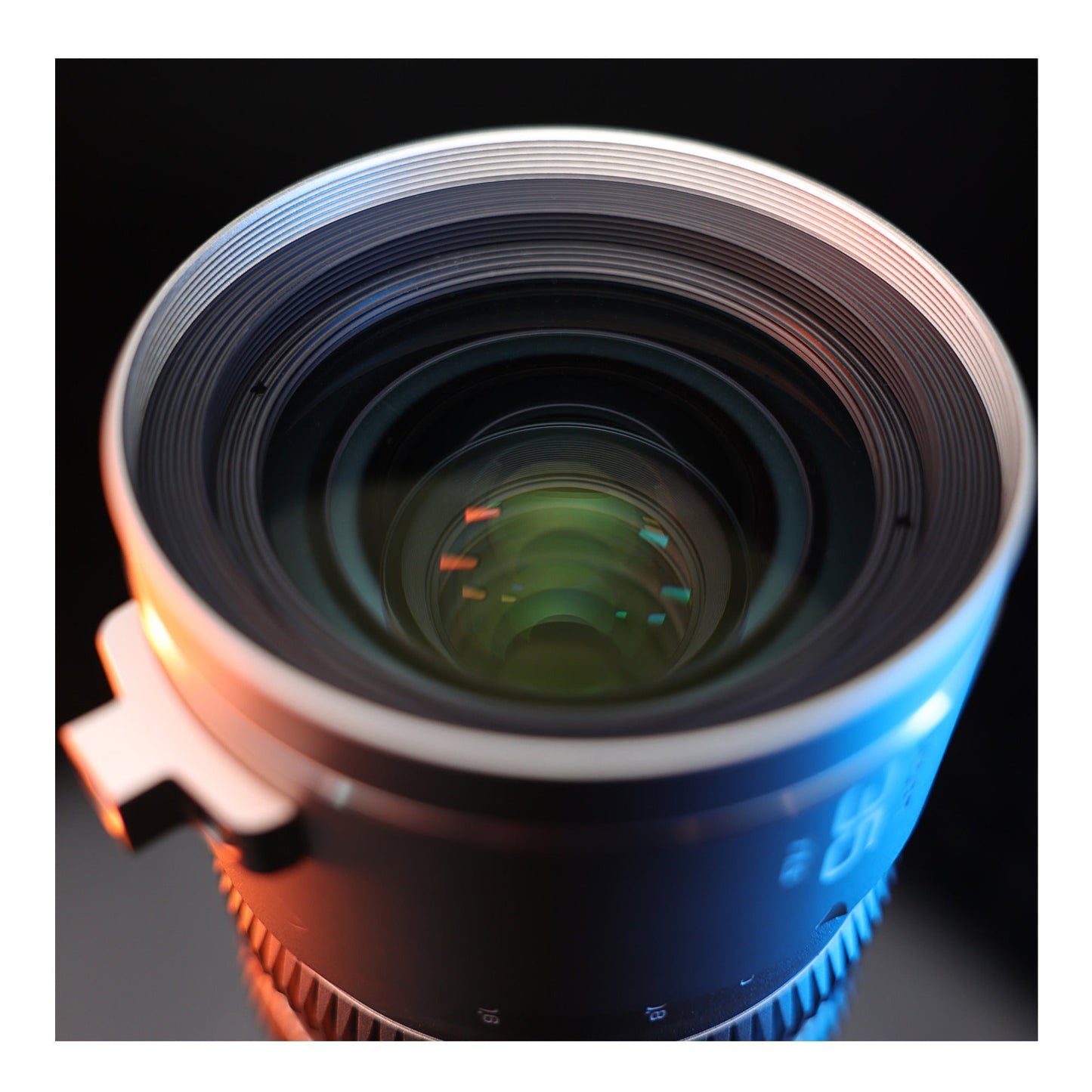 CHIOPT AURA 35mm T1.5 Cinema Lens (Canon RF) Full-Frame with Superfast Aperture and Low Distortion