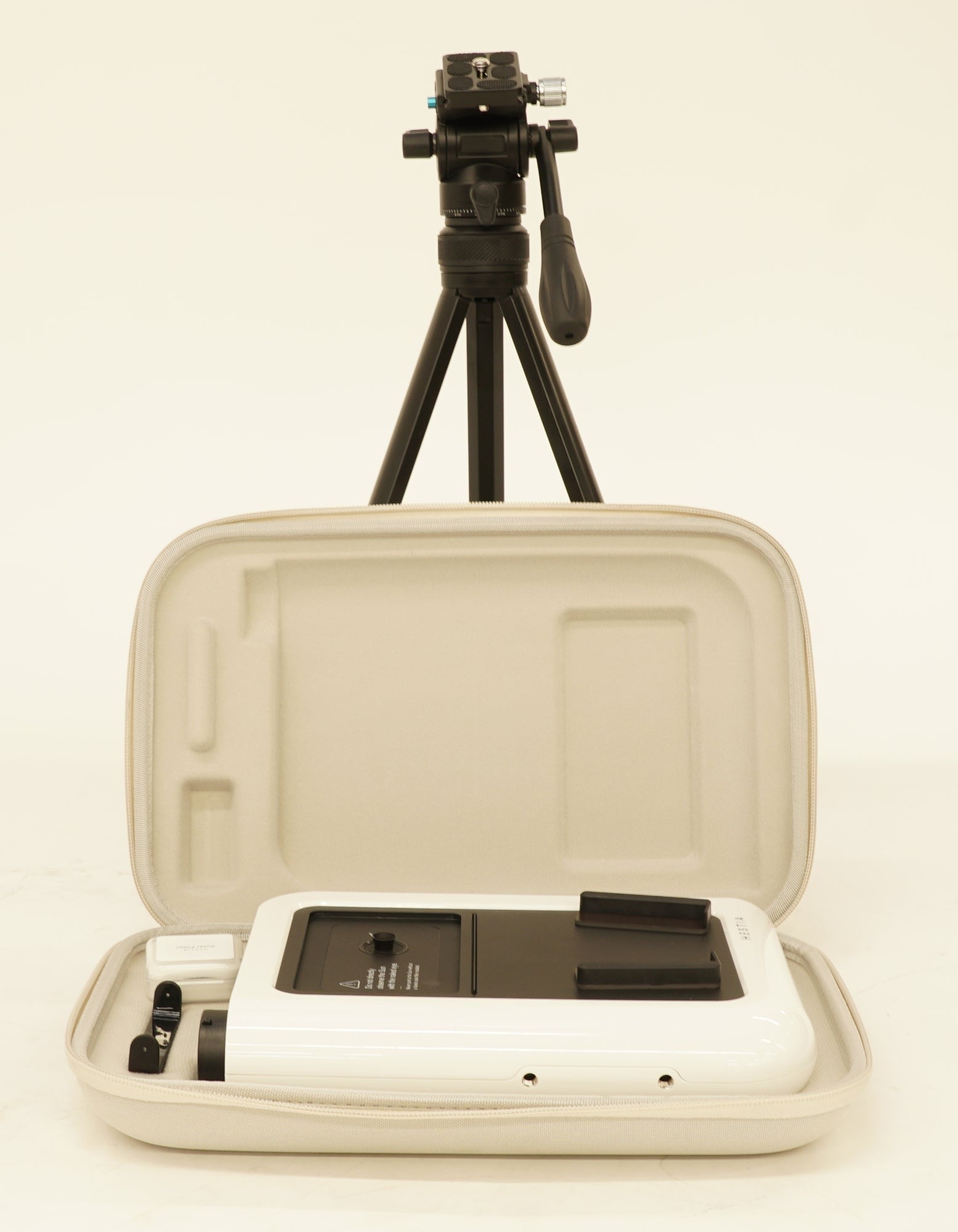 Vaonis Hestia Smartphone-Based Lightweight Telescope (Eclipse Pack) (Used)