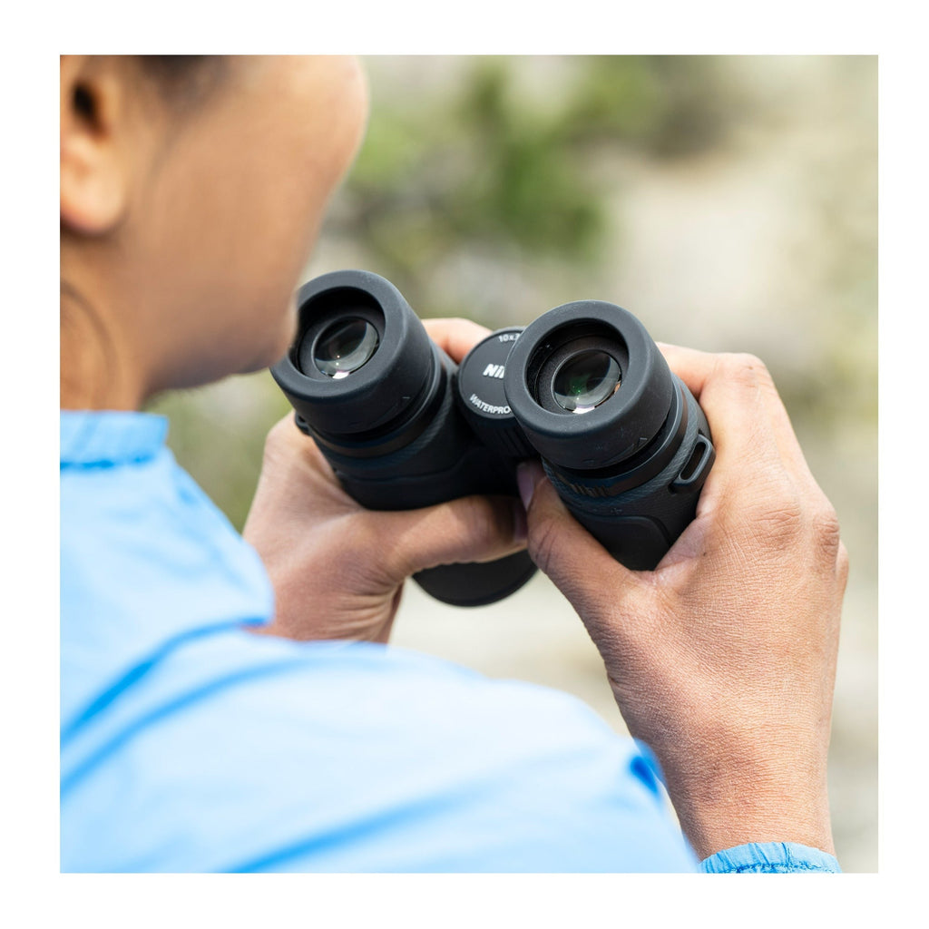 Nikon Prostaff P7 8X30 Binoculars