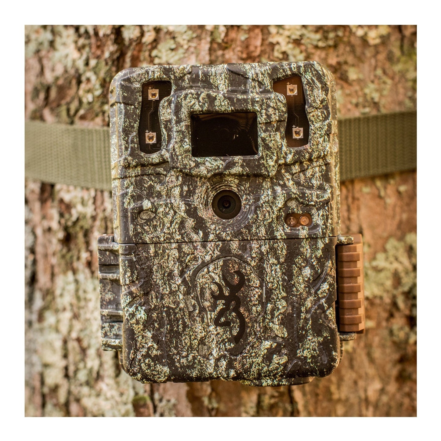 Browning Trail Cameras - Command Ops Elite 40MP with Memory Card and Card Reader