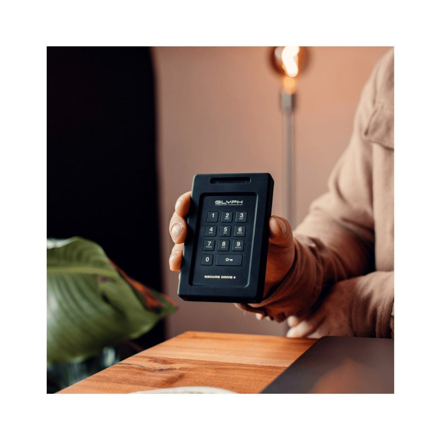 SecureDrive Plus Keypad, Bus-powered, USB-Micro B / USB-C