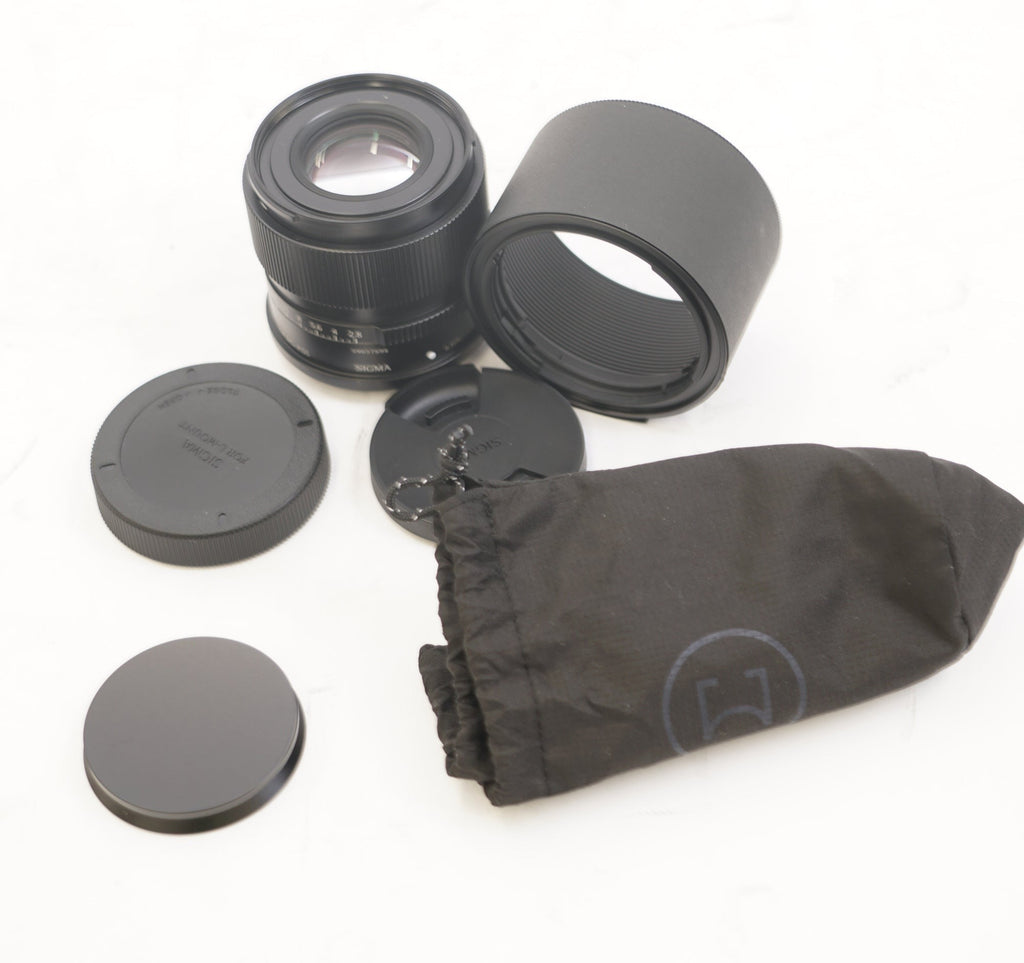 Sigma 90mm F2.8 DG Black Contemporary Lens for L Mount (Used)