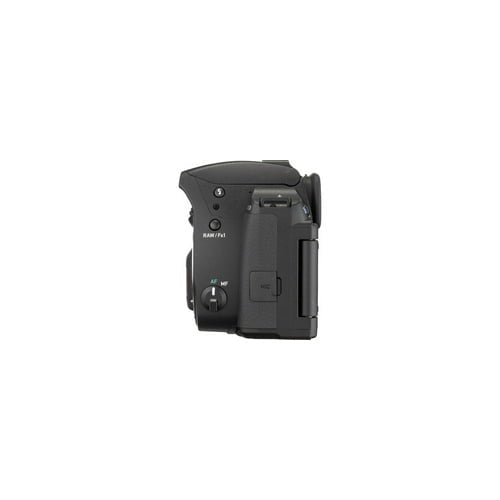 Pentax K-70 DSLR Camera with 18-135mm Lens (Black)