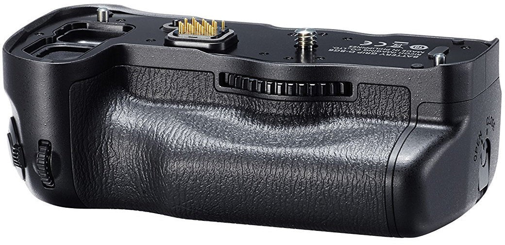 Pentax K-1 Mark II DSLR Camera w/D-BG6 Battery Grip, Camera Gadget Bag with Accessory & Cleaning Kit
