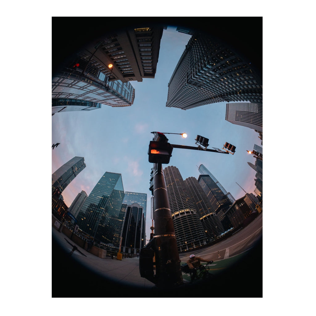 Laowa 4.5-10mm f/2.8 CF Zoom Fisheye Lens with 180-Degree Ultra Wide View, Parfocal Zoom (L-Mount)
