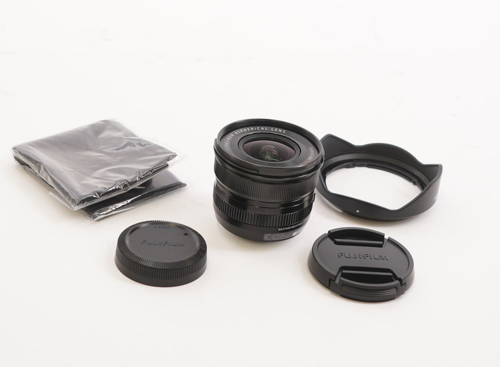 Fujifilm Fujinon XF8mm F3.5 R WR Weather-Resistant 35-mm Focal Length Lens (Open Box)