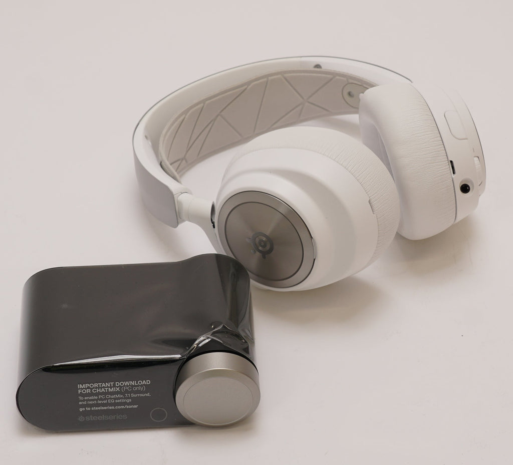 Steel Series Arctis Nova Pro Wireless Multi-System Gaming Headset (White) (Used)