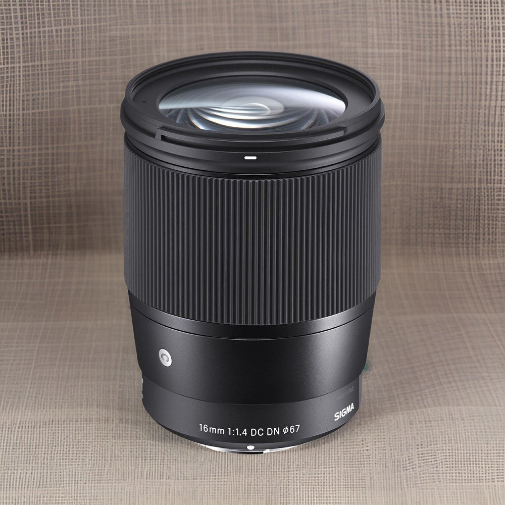 Sigma 16mm f/1.4 DC DN Contemporary Lens for Sony with Accessory Bundle