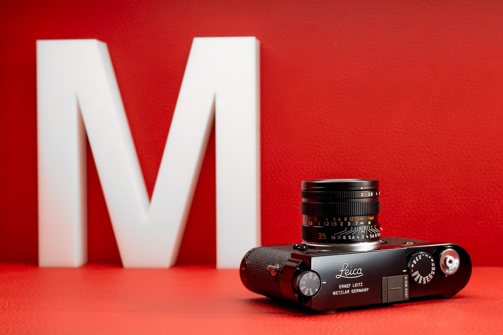 Leica M10-R Digital Rangefinder Camera (Black Paint Finish)