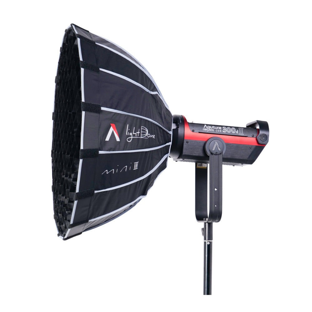 Amaran COB 60x S Bi-Color LED Monolight with Light Dome Mini III