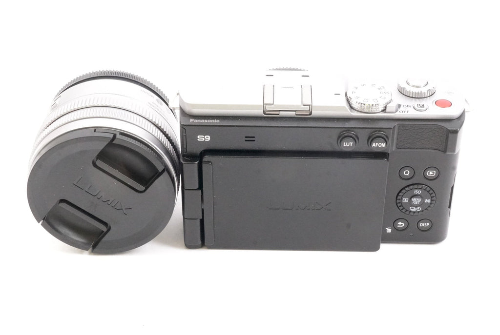 LUMIX S9 S 18-40mm Lens Kit - Black and Silver (DC-S9NSB9) (Used)