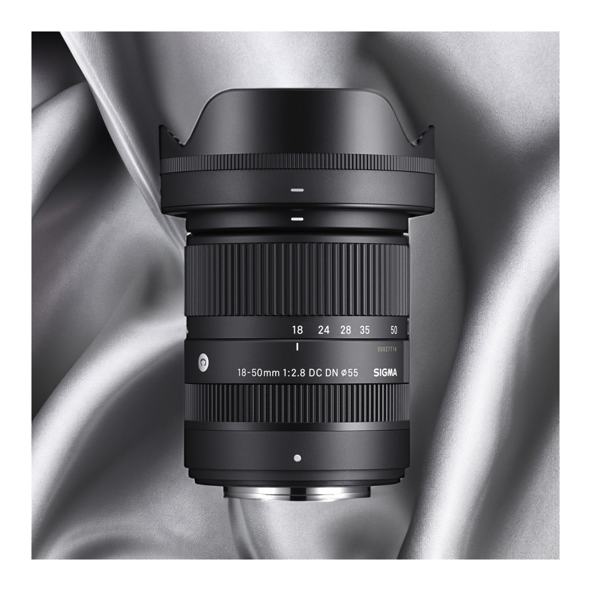 Sigma 18-50mm F2.8 DC DN Contemporary Lens for Fujifilm X Mount (Open Box)