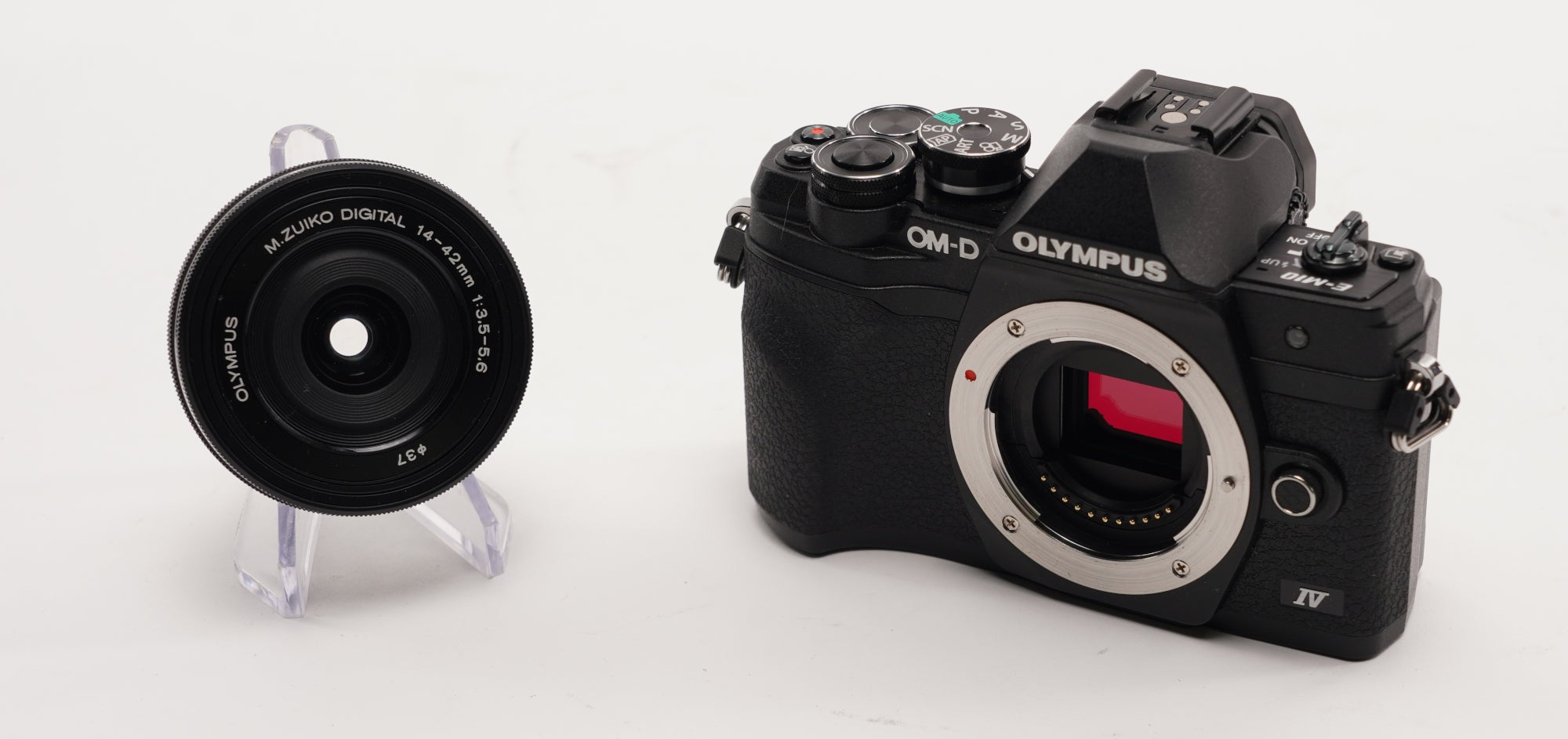 Olympus OM-D E-M10 Mark IV Camera (Black) & M.Zuiko Digital ED 14-42mm Lens Kit (Used)