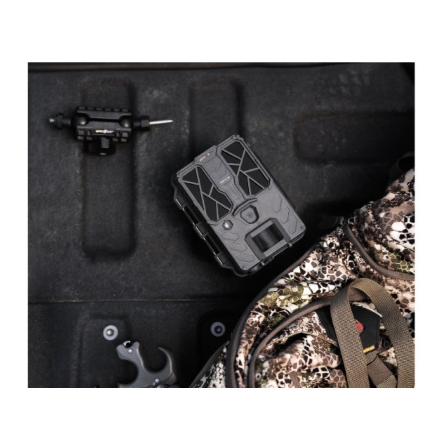 SPYPOINT Force 48 Trail Camera, 48MP Photo 720p Video Bundle