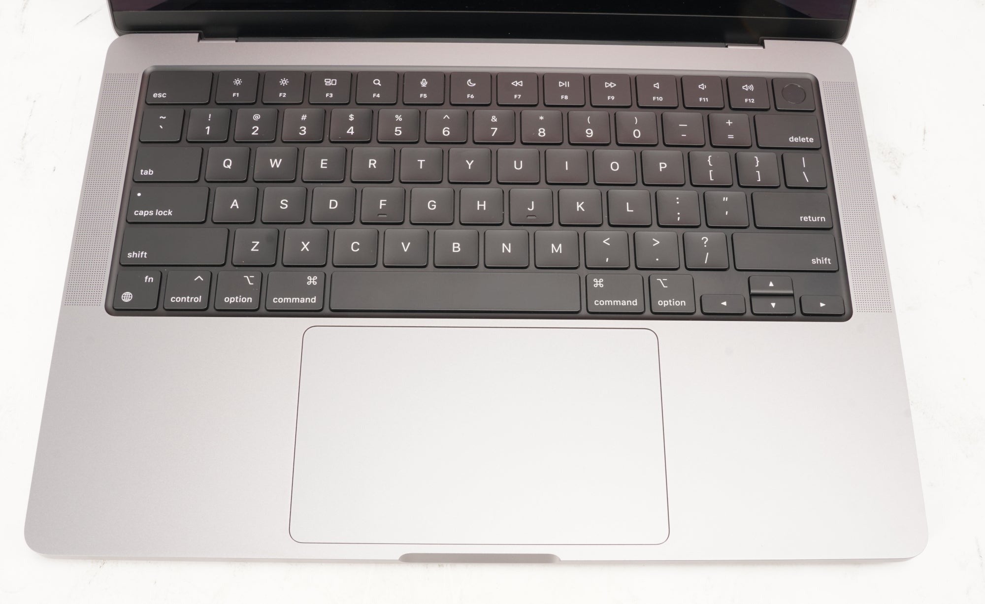 Apple MacBook Pro 14-in with M1 Pro Chip (2021,16GB RAM, 512GB SSD, Space Gray) (Used)