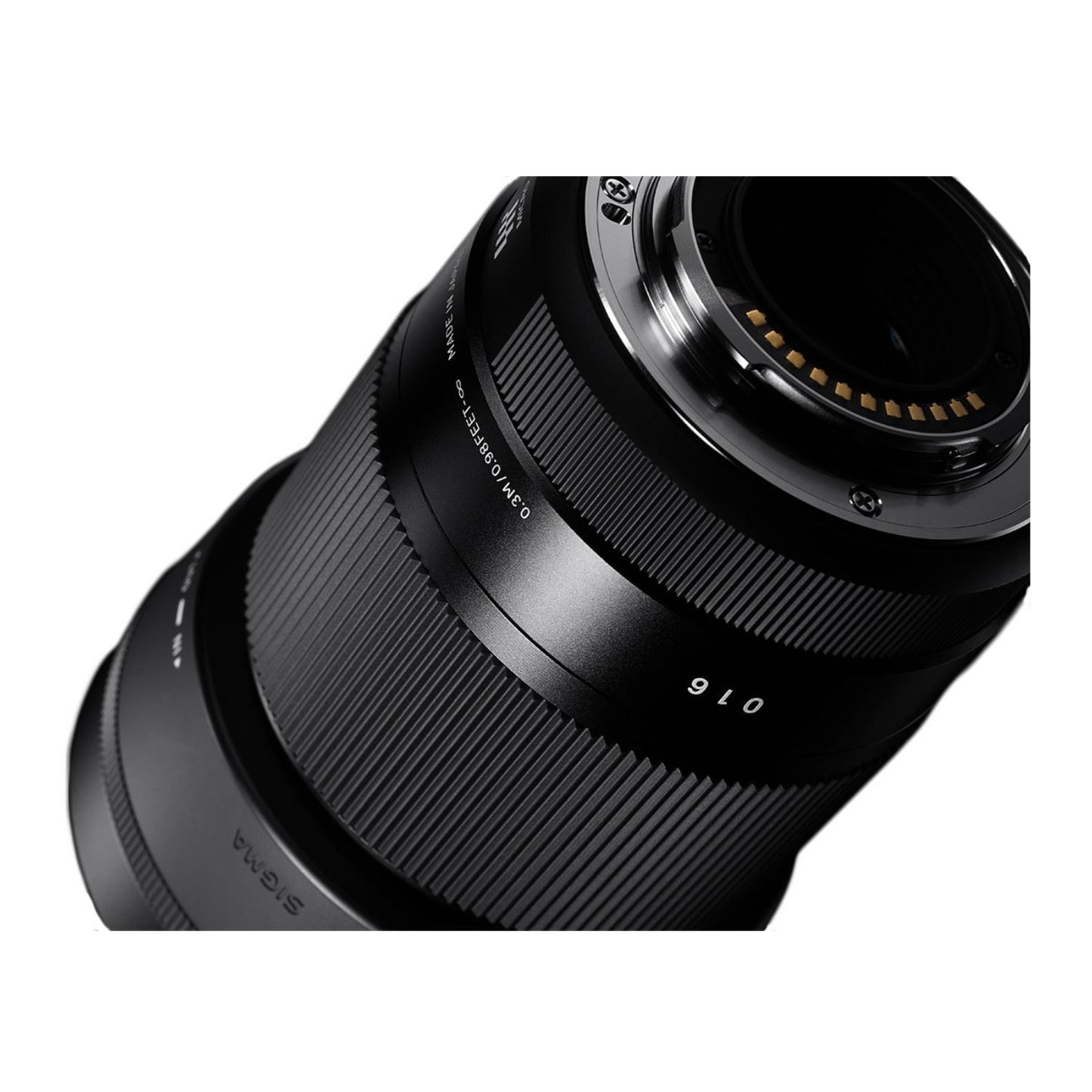 Sigma 30mm f/1.4 DC DN Contemporary Lens (L-Mount) Bundle