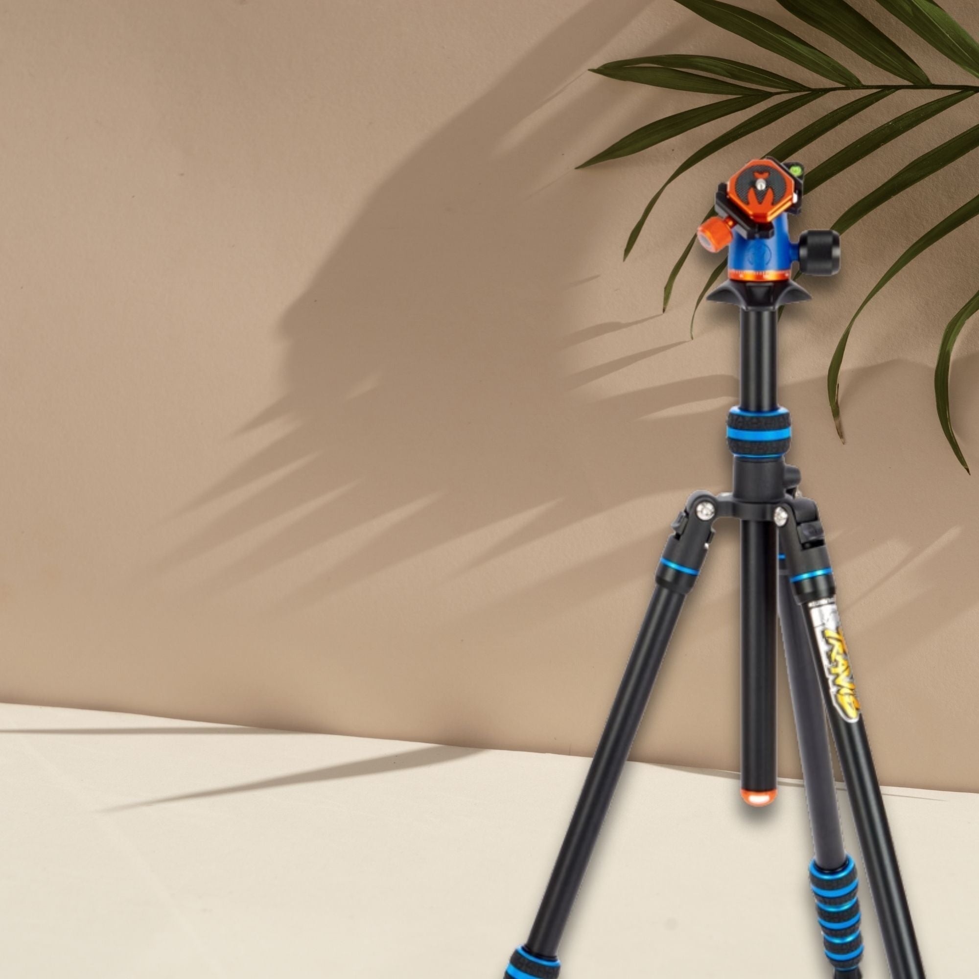 3 Legged Thing PUNKS Travis 2.0 Magnesium Alloy Tripod System (Blue) with Rugged Foot Stabilizer