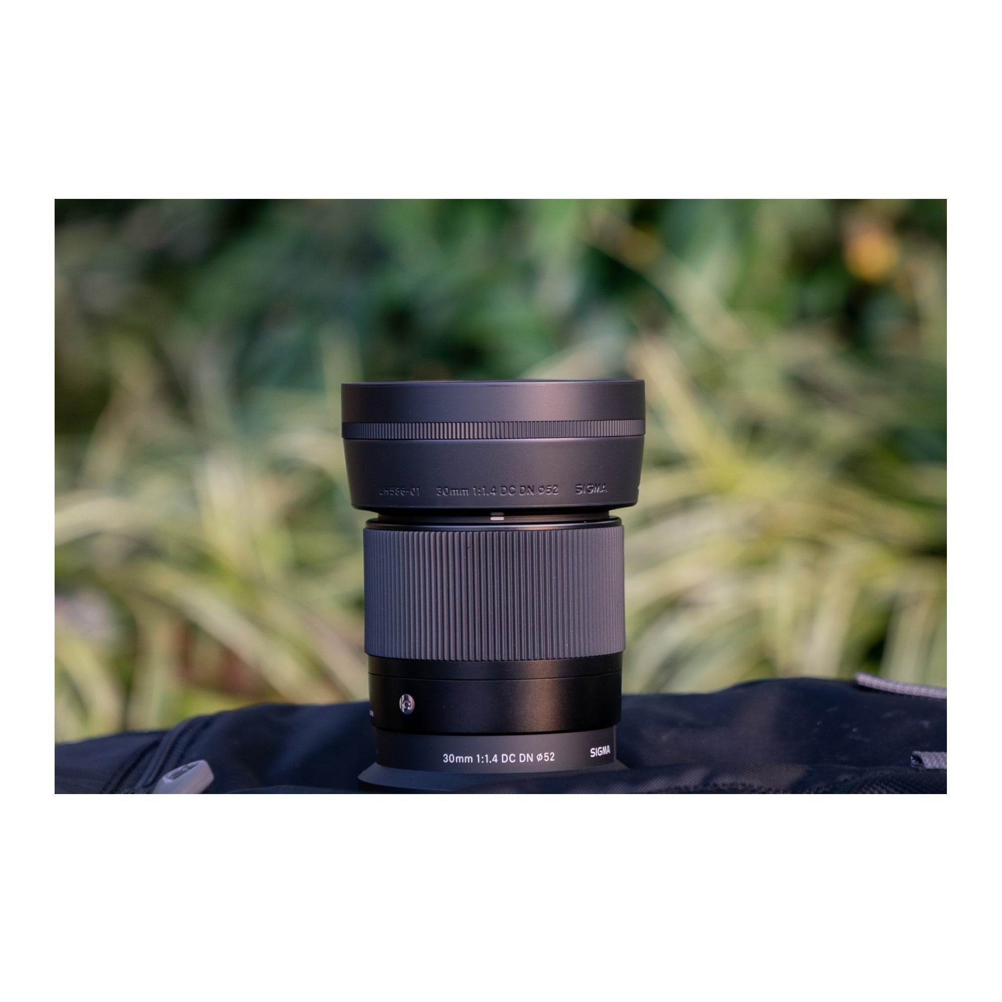 Sigma 30mm F1.4 DC DN Contemporary Lens for Nikon Z Mount with Lens Hood (Black) (Used)