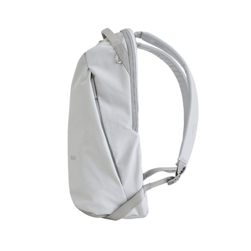 Urth Norite 24L Modular Lightweight Backpack with Side Access Pocket and 14 Storage Zones (Ash Gray)