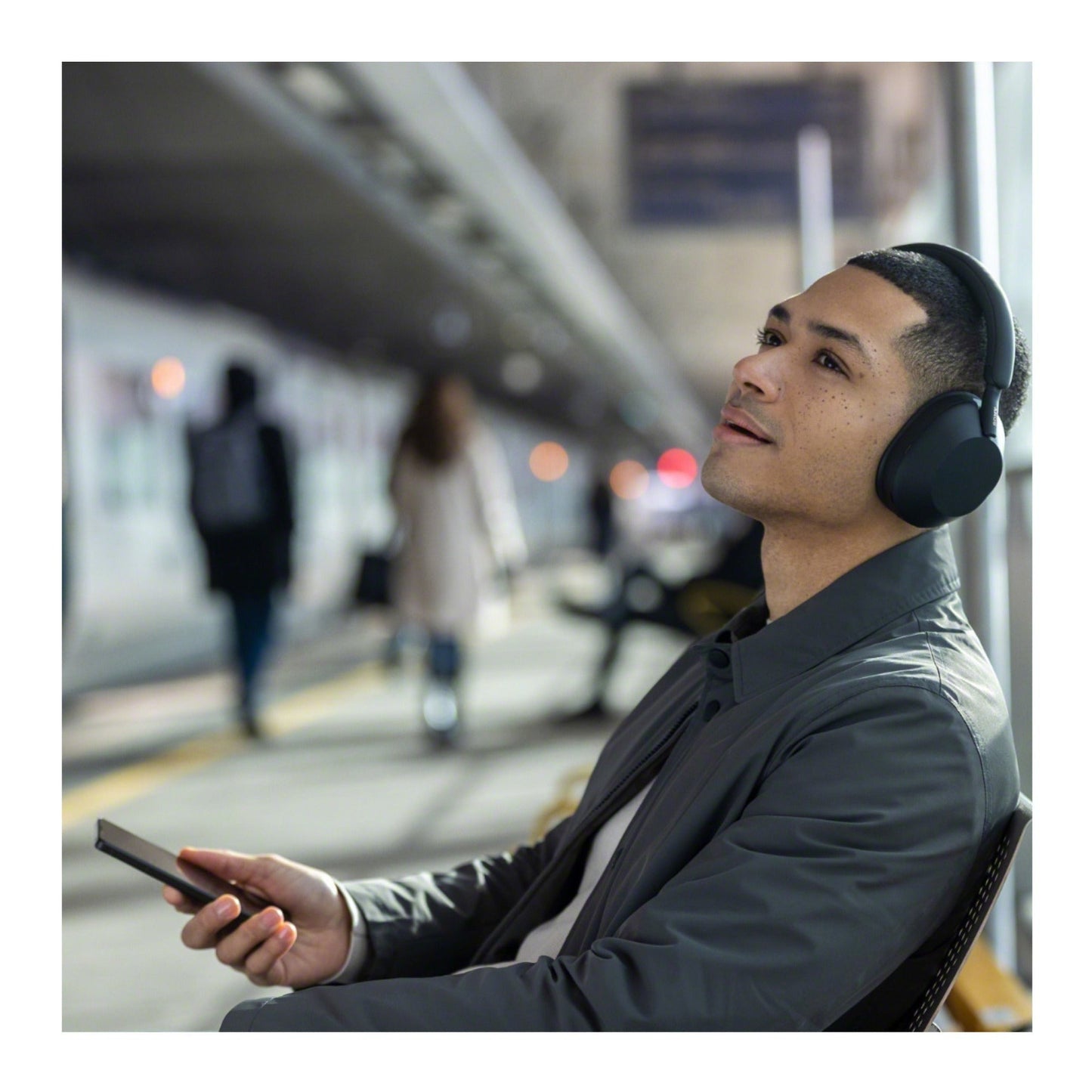 Sony WH-1000XM5 Wireless Noise Canceling Over-Ear Headphones Bundle (Black)
