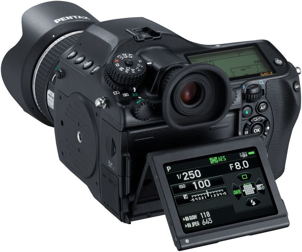 Pentax 645Z Medium Format DSLR Camera (Black)