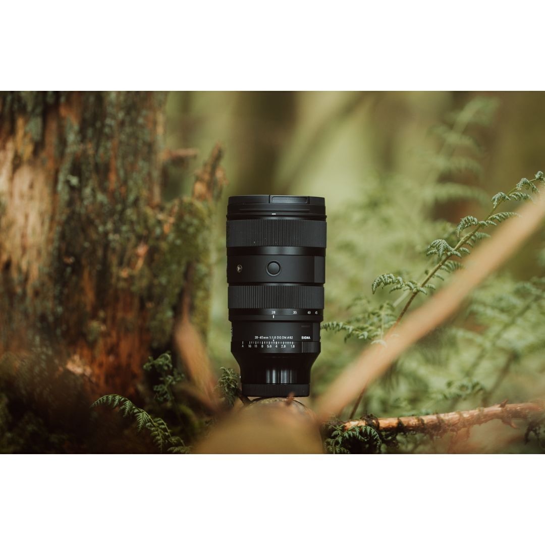 Sigma 28-45mm F1.8 Maximum Aperture DG DN Art Lens (L Mount) Bundle
