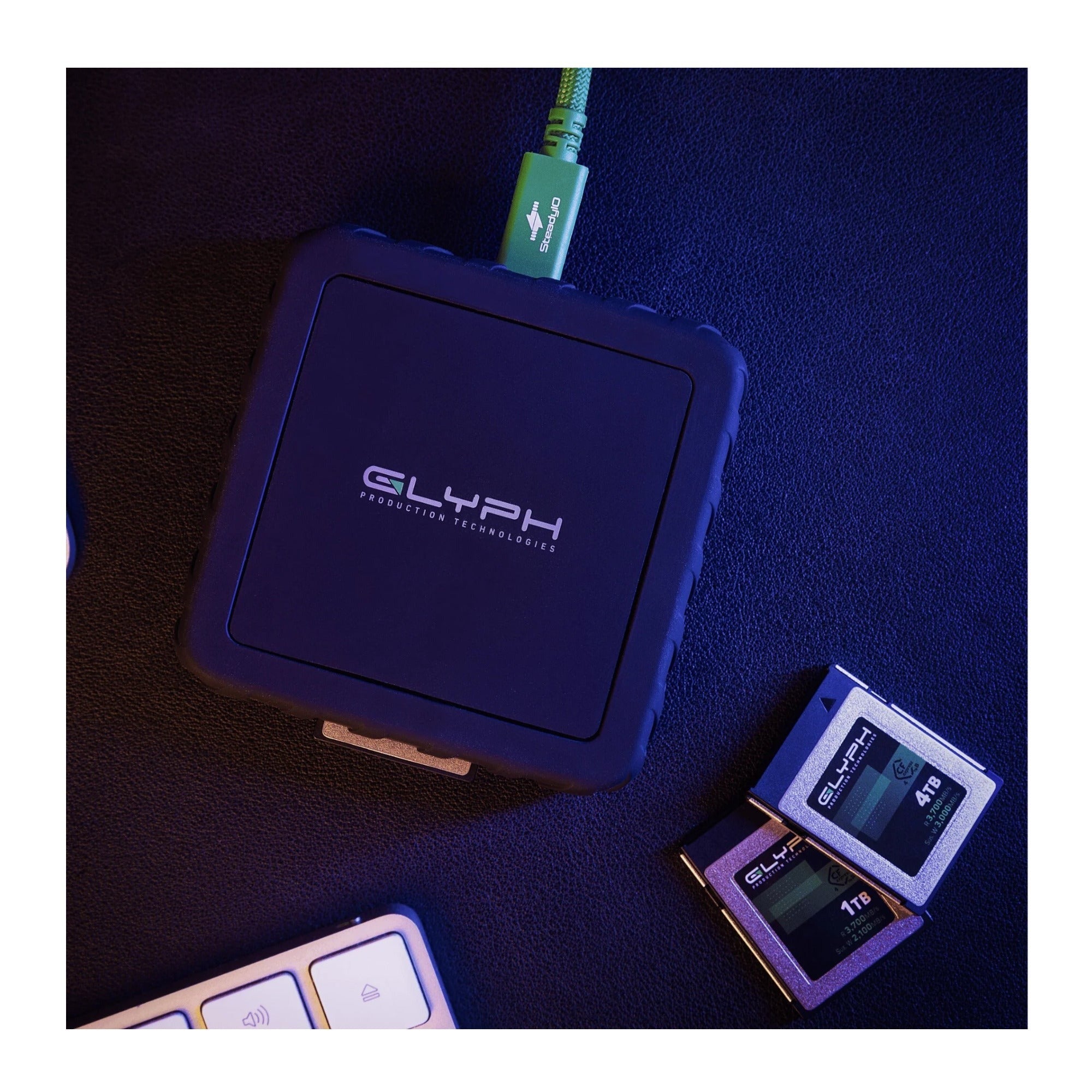 Glyph Capture+ CFexpress Type B USB4 Type-C Memory Card Reader