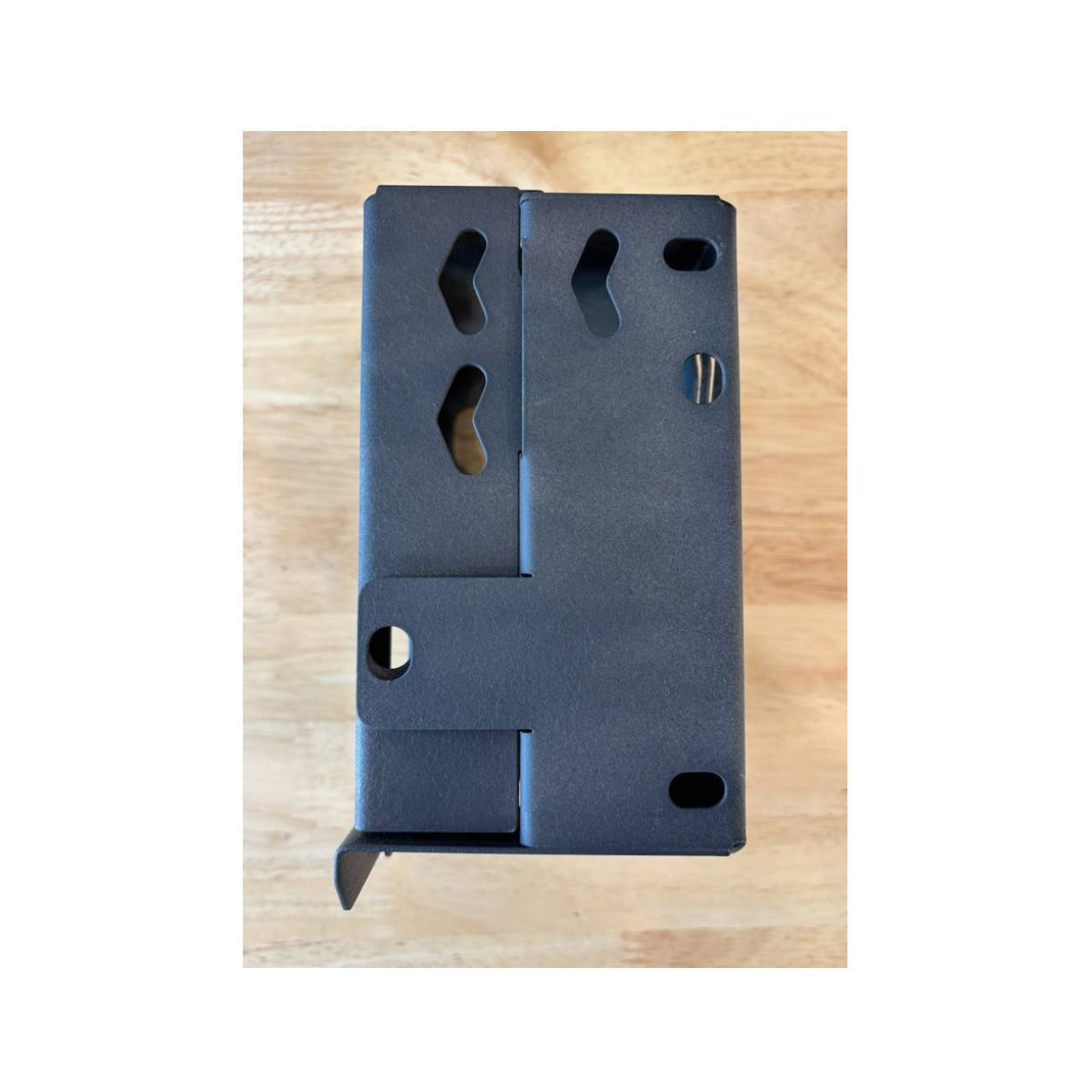 Yellowstone Metal Box for Y2 Cellular Trail Camera (10 Pack) with Card Reader