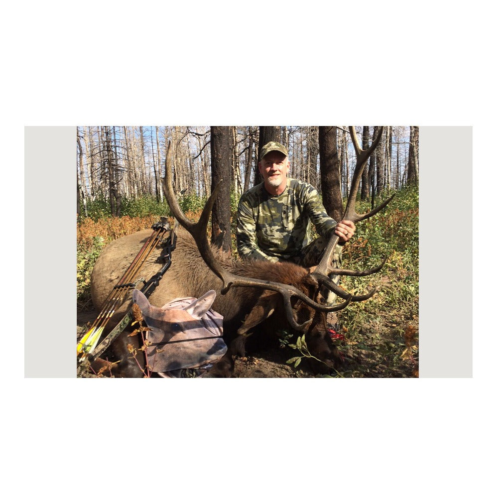 Montana Decoy RMEF Elk Decoy with Leg Poles for Hunting and Carrier Bundle