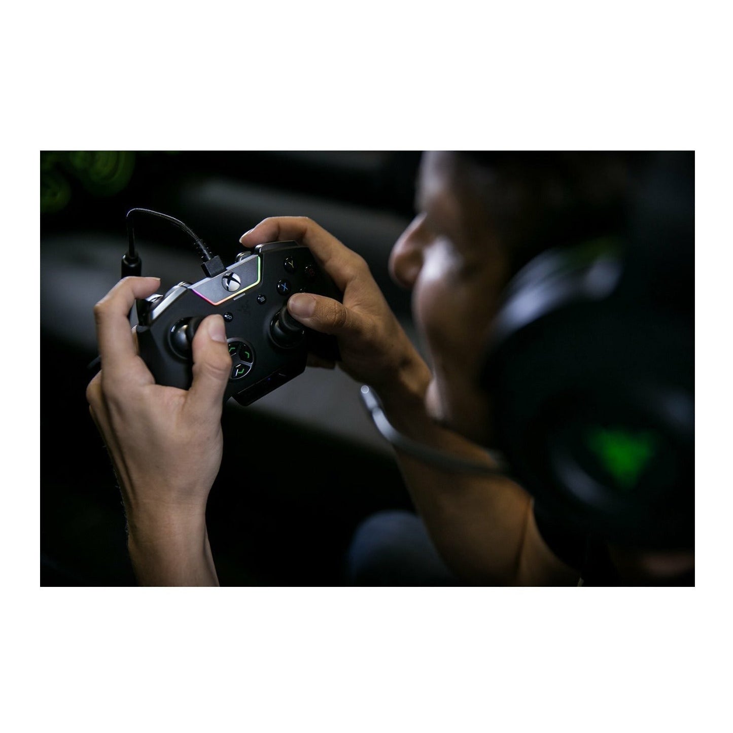 Razer Wolverine Ultimate Wired Gaming Controller for Xbox One and PC (Certified Refurbished)