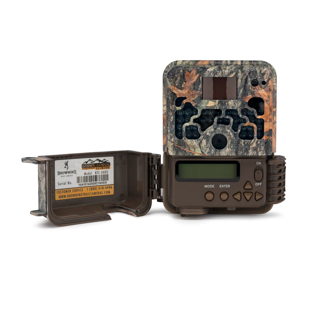 Browning Trail Cameras Strike Force Extreme 16MP Game Camera Bundle