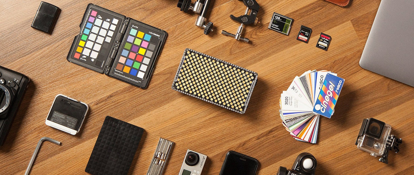Aputure Amaran AL-F7 On-Camera Variable Color LED Light (3200 to 9500K)