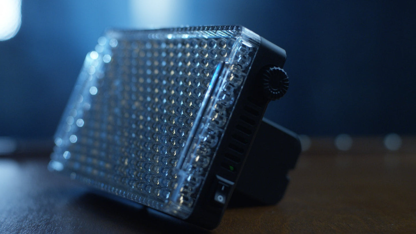 Aputure Amaran AL-F7 On-Camera Variable Color LED Light (3200 to 9500K)