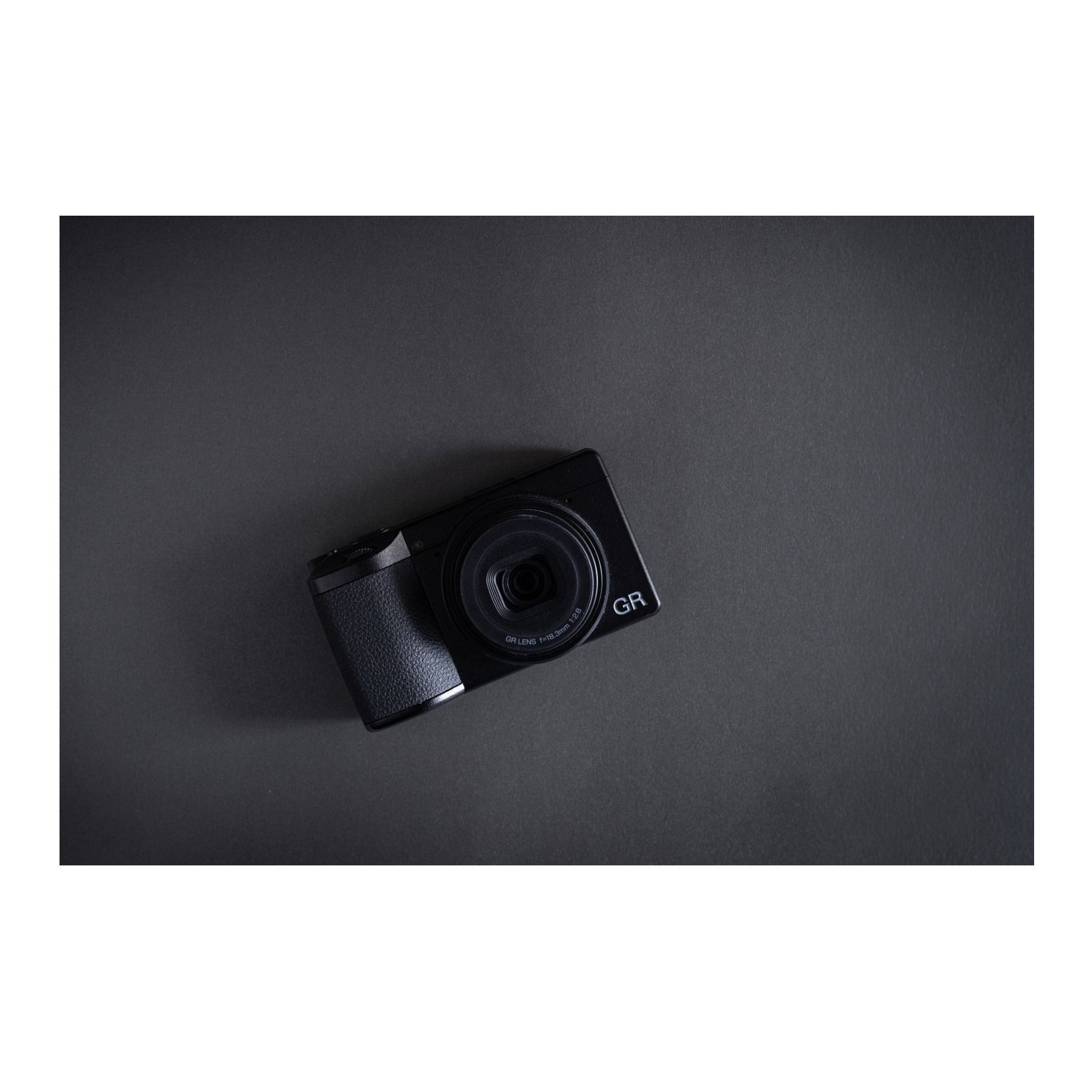 RICOH GR IV HDF Premium Compact Camera with Highlight Diffusion Filter (Black)