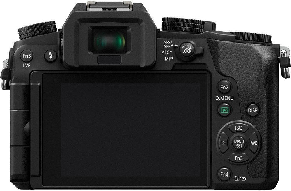 Panasonic Lumix DMC-G7 Dual Lens Kit (14–42mm, 45–150mm) (Open Box)