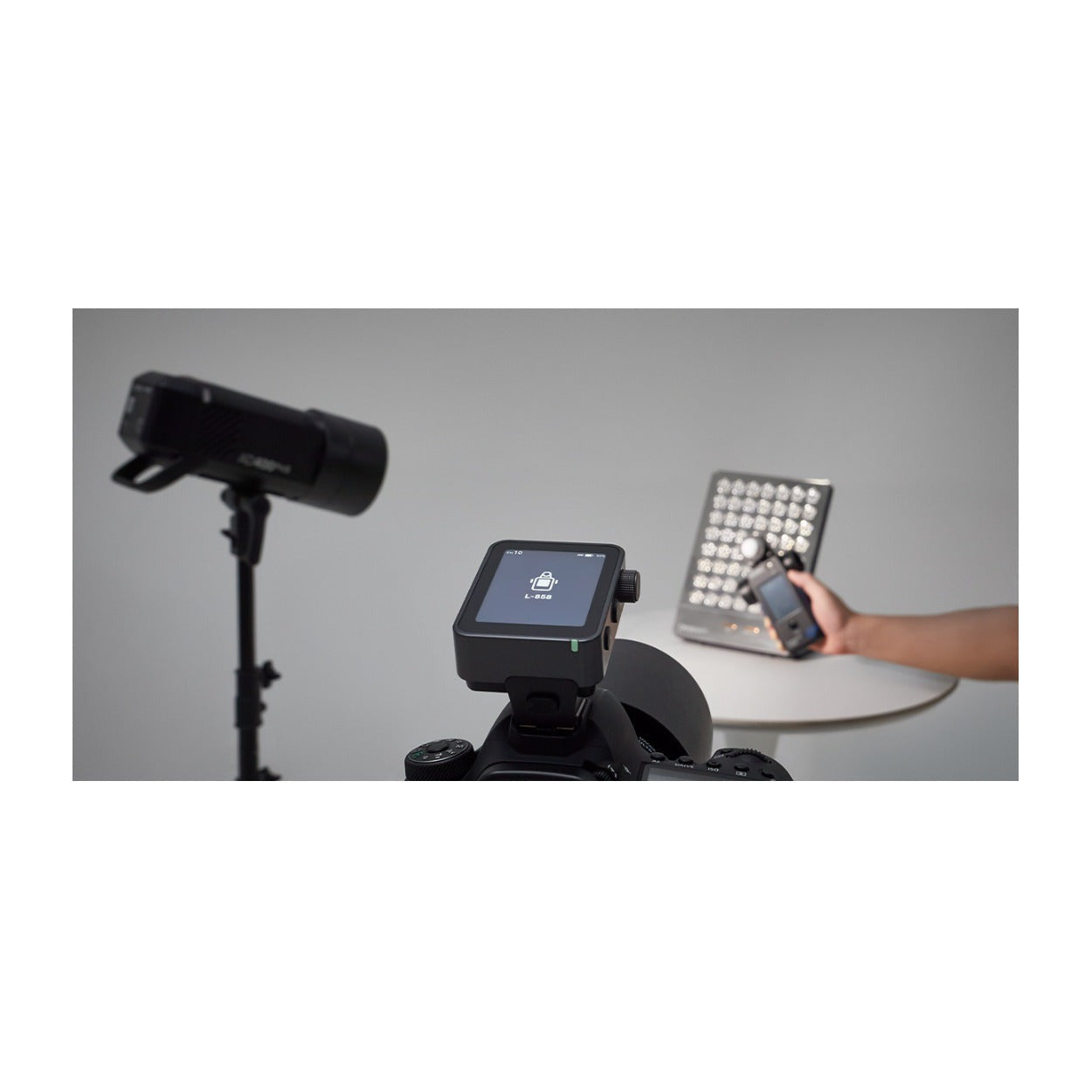 Godox Touchscreen TTL Wireless Flash Trigger for Fujifilm