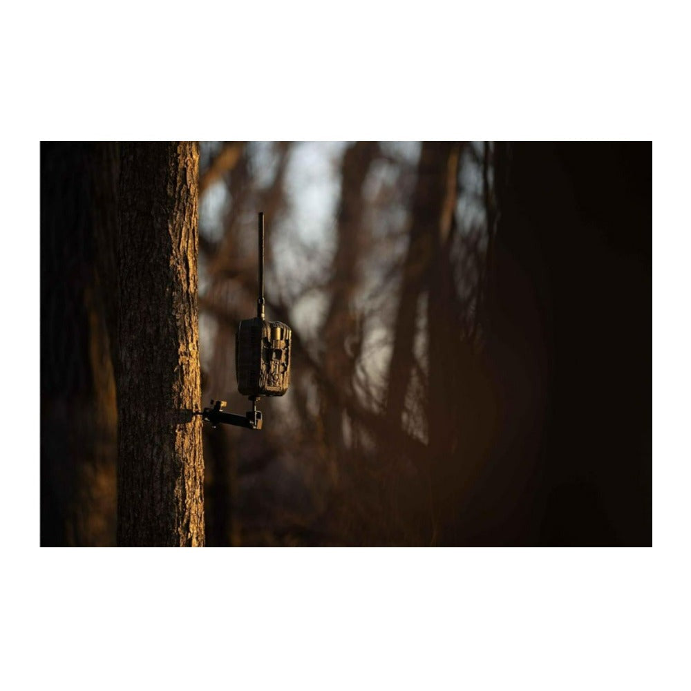 Stealth Cam Eco Mount Rugged Steel Tube (Black, 4-Pack) and Card Reader Bundle