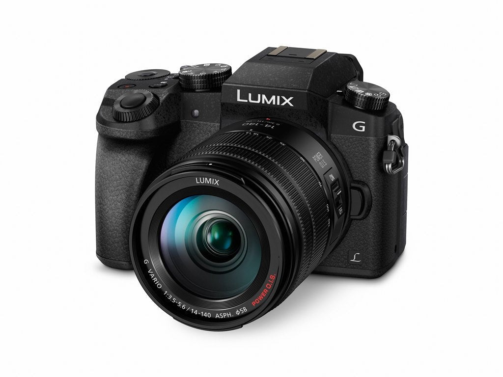 Panasonic LUMIX G7 Mirrorless Camera with 14-140mm Lens