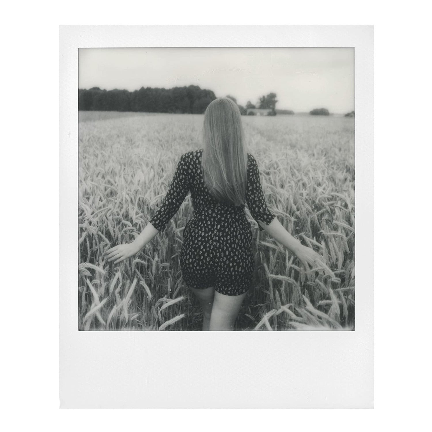 Polaroid Originals Black & White Instant Film for 600 Cameras (8 Exposures)